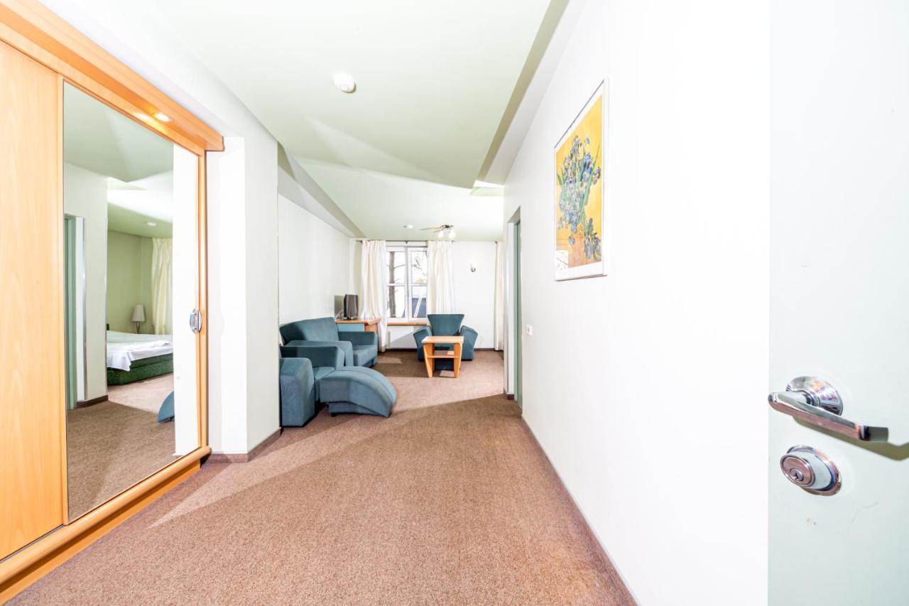 Basanaviciaus G. 45 Apartments Palanga Phòng bức ảnh
